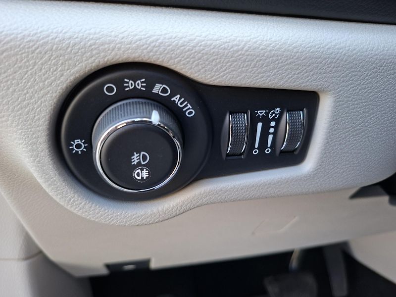 Chrysler Pacifica (2022) 3,6L V6, 7míst, kůže, servis - fotka 23 z 46
