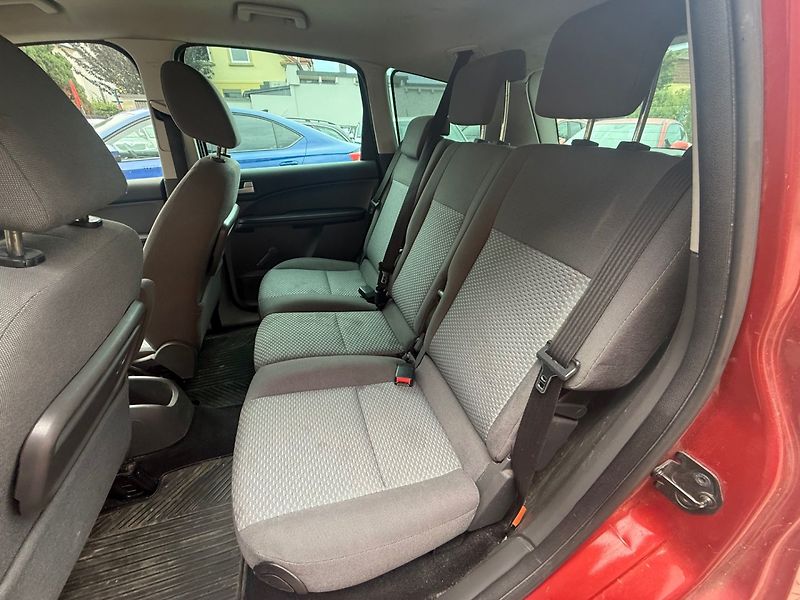 Ford C-MAX (2007) 1.6 16V - fotka 9 z 11