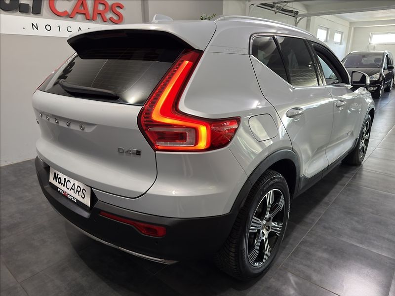 Volvo XC40 2,0   D4 INSCRIPTION ZÁRUKA 28 - fotka 5 z 46
