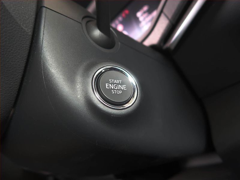 Škoda Karoq (2024) 1.5 TSI, Drive, FullLed - fotka 15 z 16