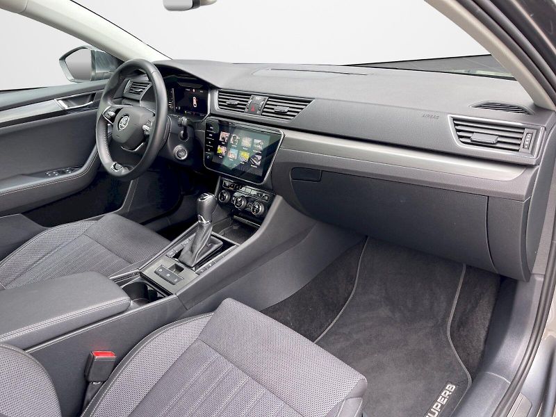 Škoda Superb (2023) 2.0 TDI 147kW DSG Style Plus c - fotka 22 z 34