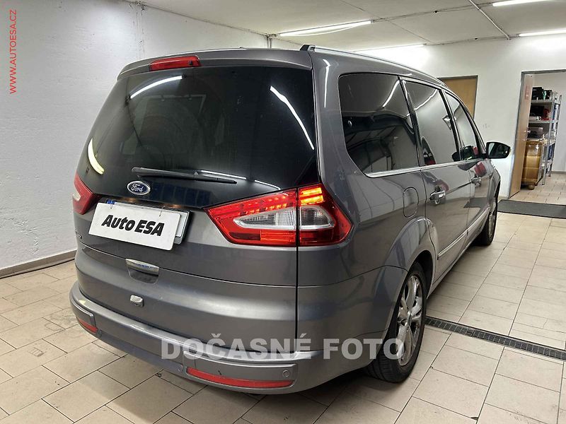 Ford Galaxy (2013) 2.0 EB, 1.maj, servis.kniha - fotka 2 z 3