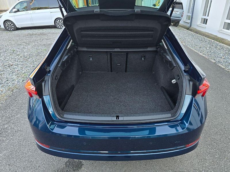 Škoda Octavia 1.4TSi 150kW iV DSG KAMERA - fotka 43 z 46