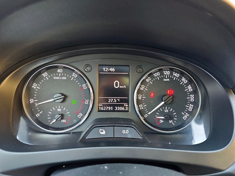 Škoda Rapid (2015) 1.2 TSi Spaceback Ambition + - fotka 23 z 42