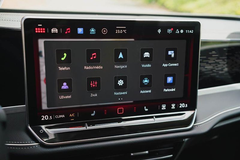 Volkswagen Passat (2025) 2.0 TDI - fotka 20 z 31