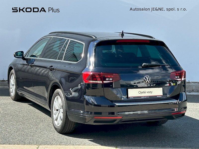 Volkswagen Passat (2021) Business 2.0 TDI 110 kW DSG Va - fotka 7 z 29