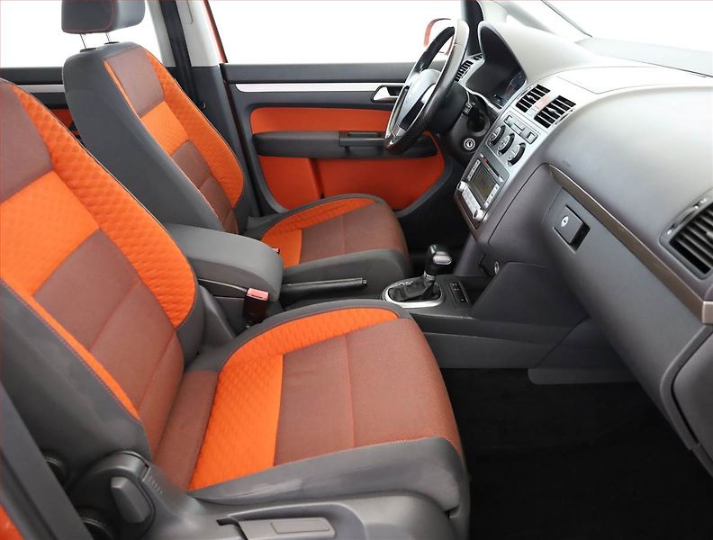 Volkswagen Touran (2008) Cross 2.0 TDI, Automat, Xenony - fotka 7 z 12