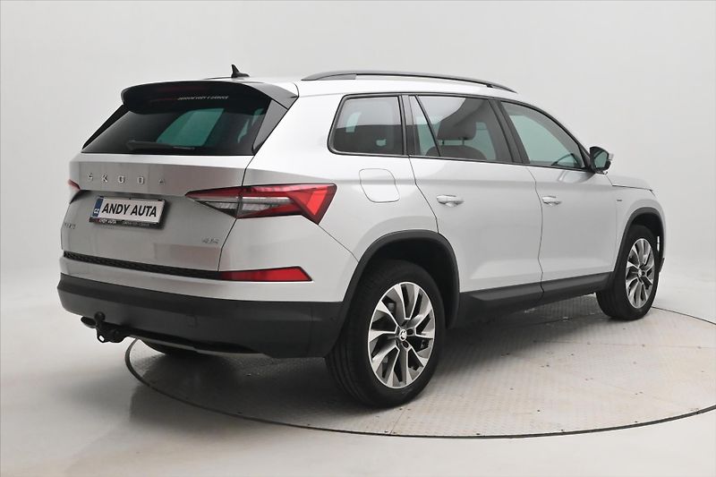 Škoda Kodiaq 2,0 TDI 147 kW DSG 4x4 TAŽNÉ Z - fotka 5 z 33