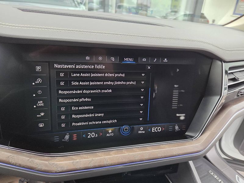 Volkswagen Touareg (2019) 3.0 TDI 210kW Vztduch/Noční vi - fotka 22 z 44