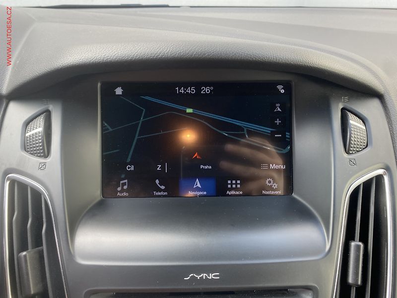 Ford Focus (2017) 1.5 EcoBoost, ČR, Sport, navi - fotka 17 z 19