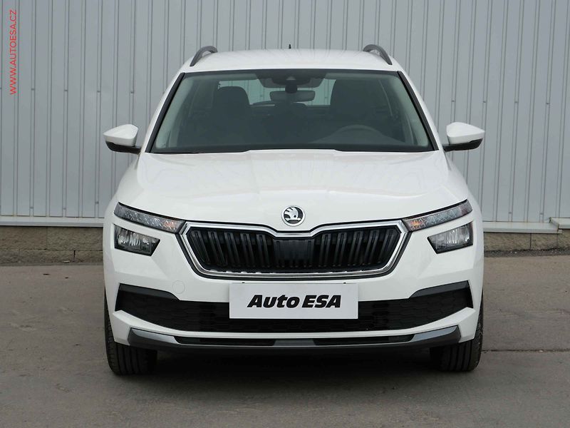Škoda Kamiq (2022) 1.0 TSi, ČR, Ambition - fotka 2 z 19