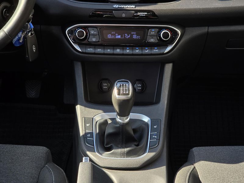 Hyundai i30 (2021) 1,5i 81kW SMART WG - fotka 17 z 17