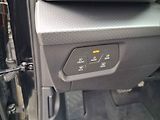 Seat Leon (2021) 2.0 TDi, Style, DSG, +kola - náhled 15