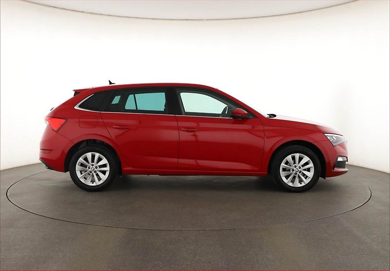 Škoda Scala (2023) Style 1.0 TSI, ČR,1.maj - fotka 6 z 19