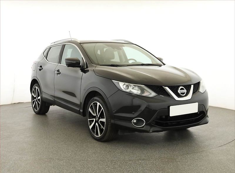Nissan Qashqai (2015) Tekna 1.6 dCi, 4X4 - fotografie inzerátu