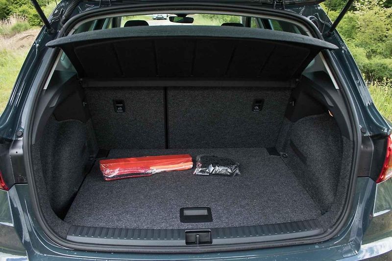 Seat Arona by se měl co nevidět dočkat faceliftu, odcházející model má však stále co nabídnout.