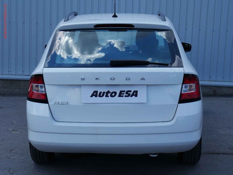 Škoda Fabia (2015) 1.2 TSi, ČR, Ambition - fotka 5 z 15