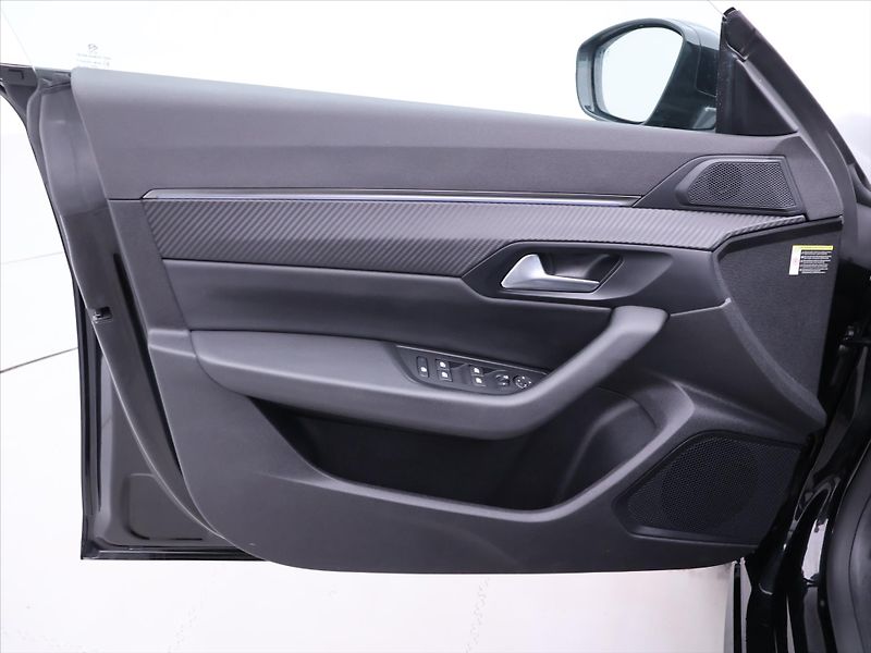 Peugeot 508 1,5 HDI 96kW Allure DPH 1.Maj. - fotka 11 z 38