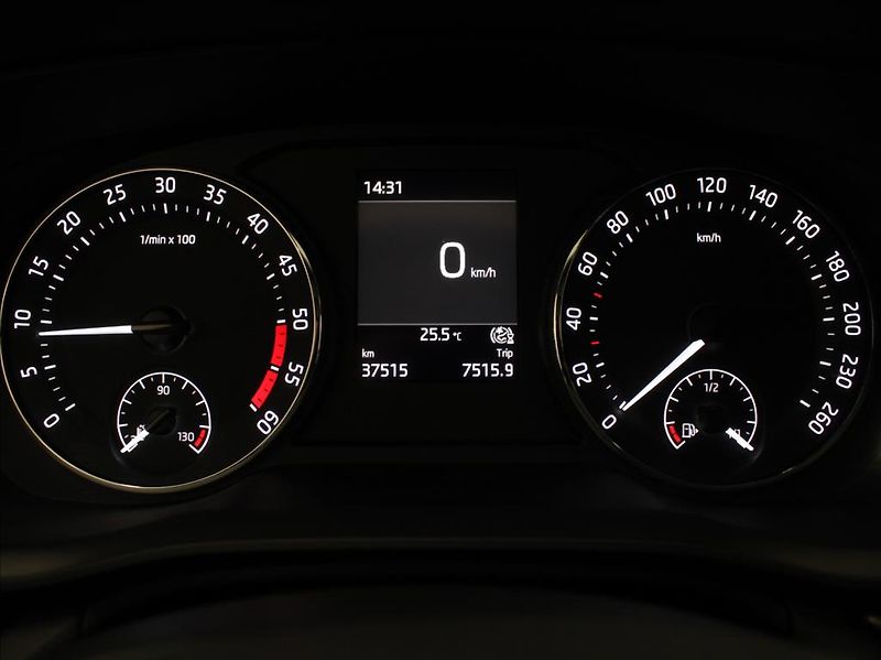 Škoda Octavia 2,0 TDi MT Ambition 37tkm. ČR - fotka 24 z 24