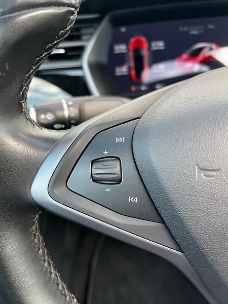 Tesla Model S 75D 386kW MCU2 SOH 91%  - fotka 10 z 27