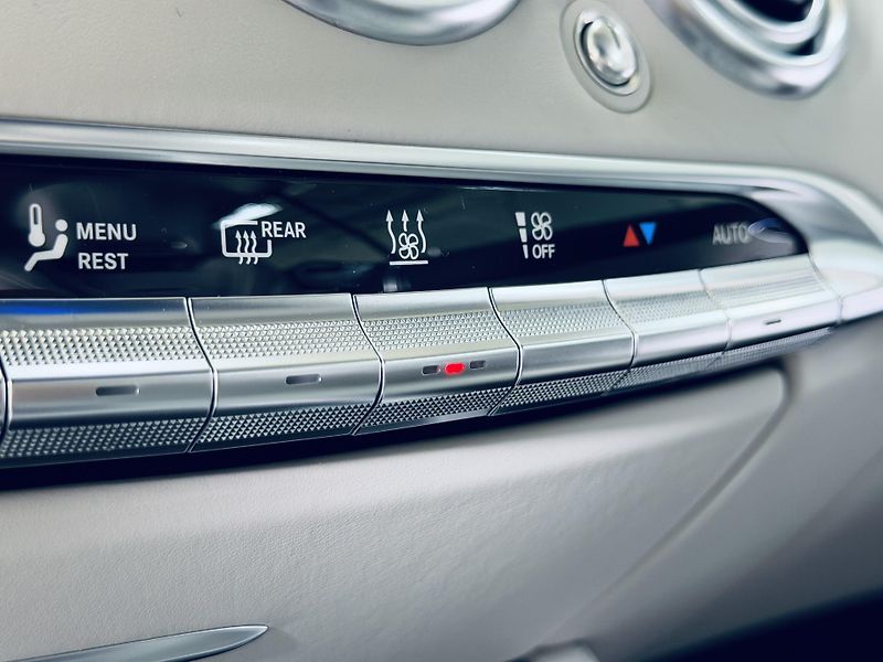 Mercedes-Benz Třídy S (2018) S63 COUPE CARBON EXT+INT MAX V - fotka 32 z 48