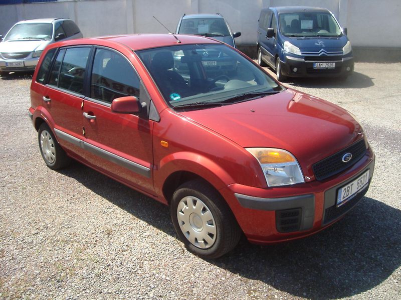 Ford Fusion (2008) 1,4 - fotka 2 z 16