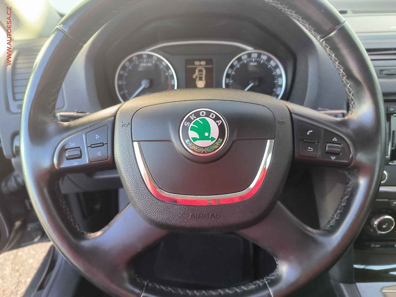 Škoda Octavia (2011) 2.0TDi, ČR, servis.kniha - fotka 16 z 23