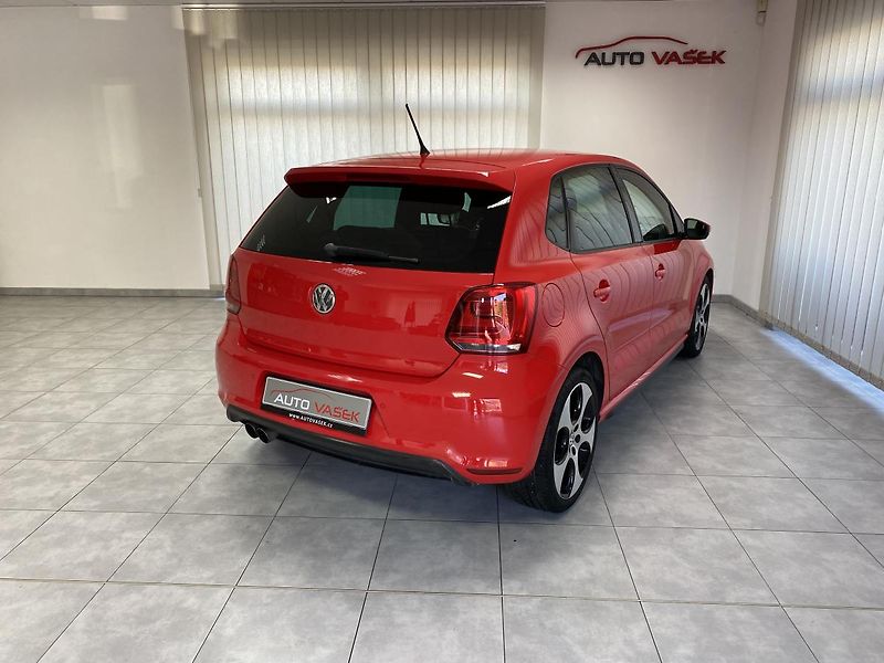 Volkswagen Polo 1.4 TSí GTi 132 kW DSG Bi-Xeno - fotka 11 z 23