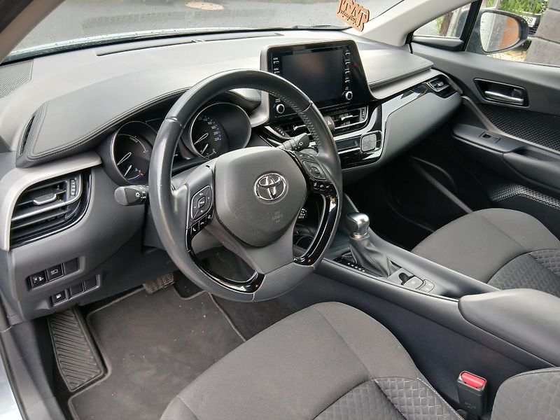 Toyota C-HR (2023) - fotka 9 z 15