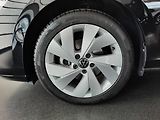 Volkswagen Golf (2025) People 1,5 TSI (85kW/116k) - náhled 24