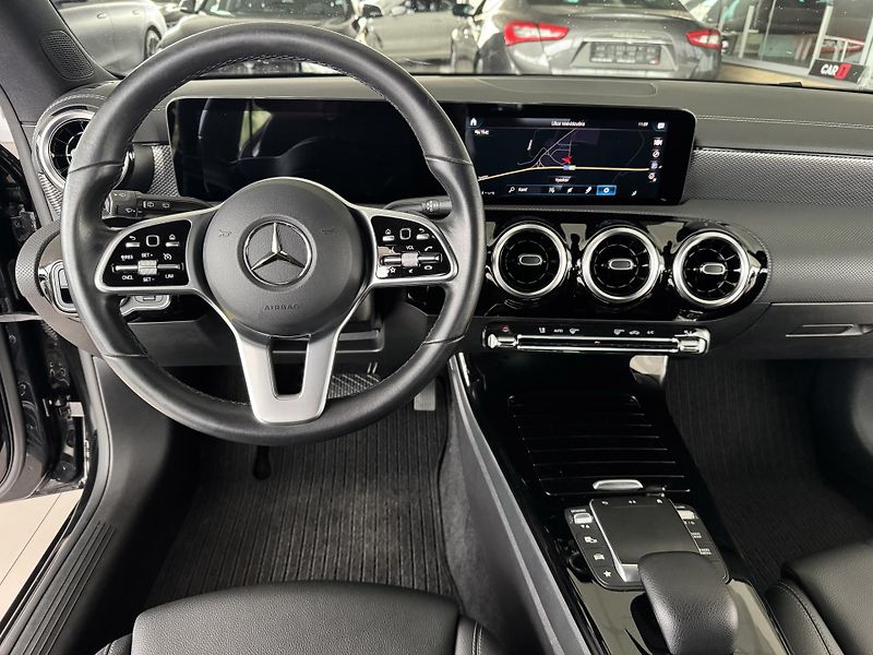 Mercedes-Benz CLA 180 AUT*100kW*REZERVACE! - fotka 12 z 33