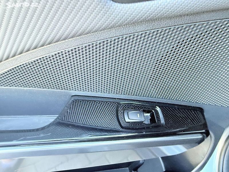 SsangYong Tivoli Grand 1.5 GDI Style Plus - fotka 30 z 33