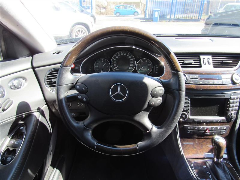 Mercedes-Benz CLS 3,0 320 CDi 7-GR-Tronic Elegan - fotka 12 z 30