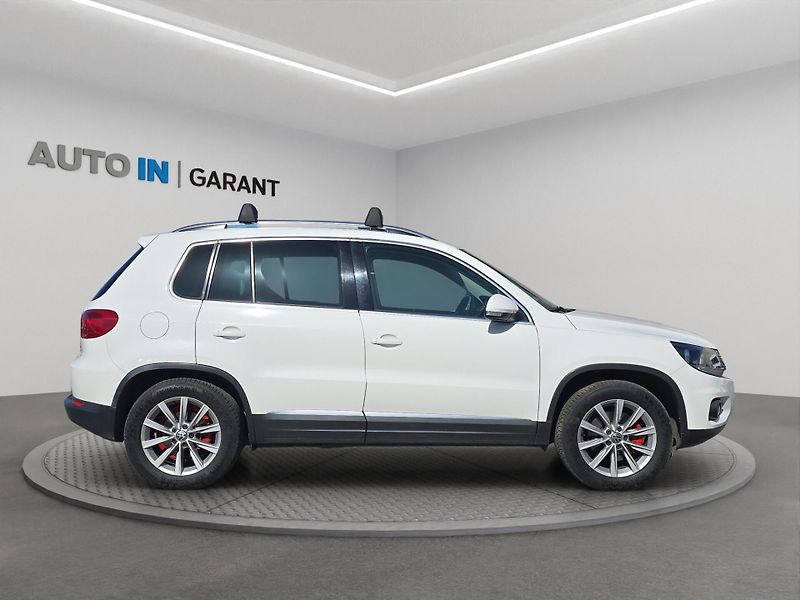 Volkswagen Tiguan (2011) Track Style 2.0TDi 4x4 125kW, - fotka 4 z 20