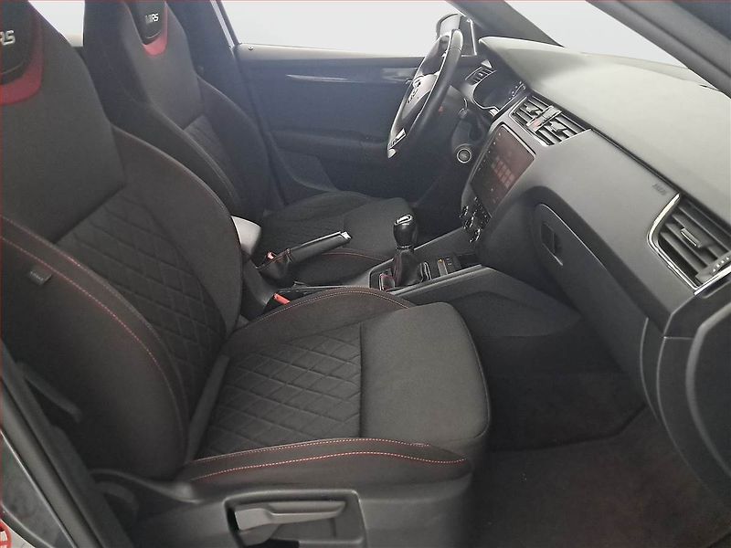 Škoda Octavia (2017) RS 2.0 TDI, Serv.kniha, Kůže - fotka 9 z 18
