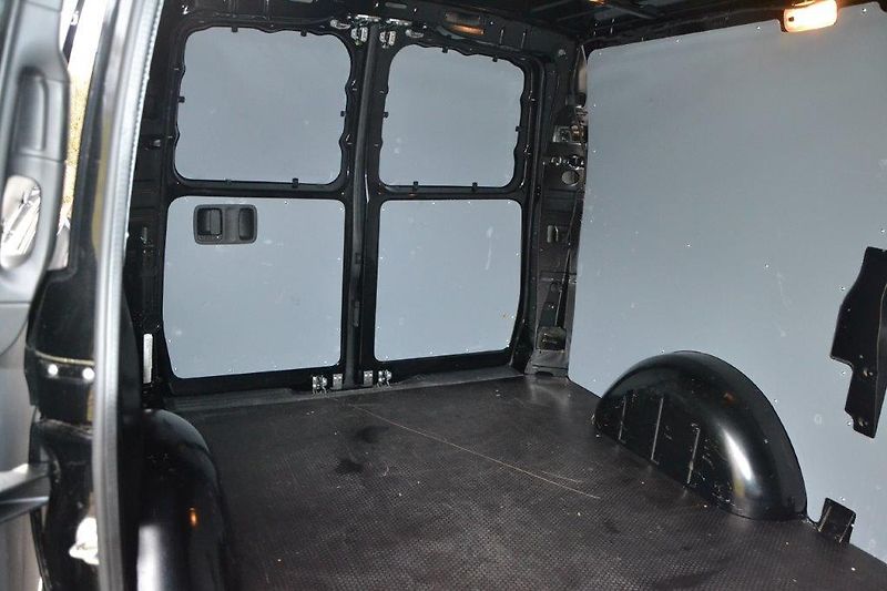 Mercedes-Benz Vito  7G automat najeto 25 t. km  - fotka 34 z 39
