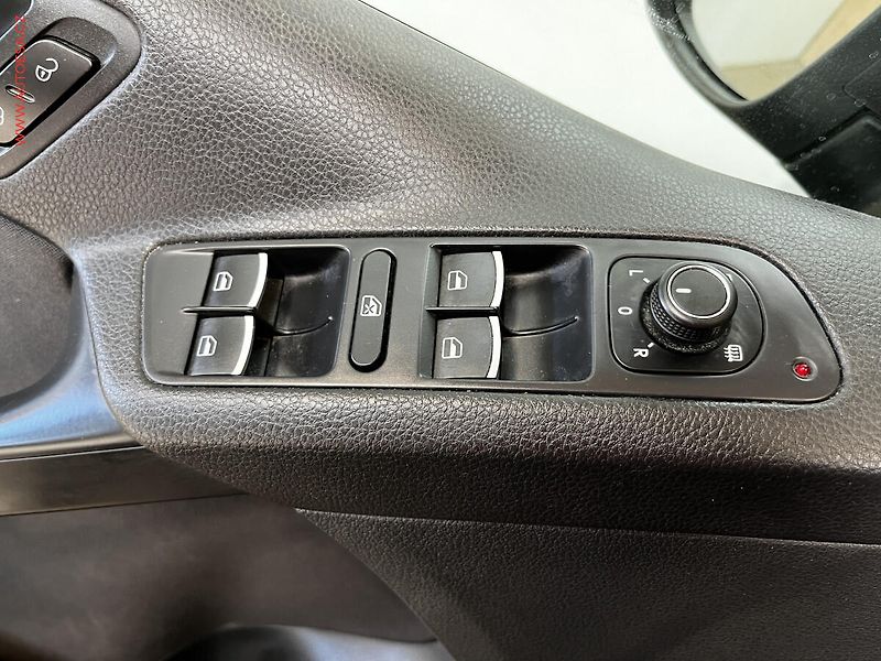 Volkswagen Tiguan (2016) 2.0 TDi, Lounge, bixen, navi - fotka 12 z 21