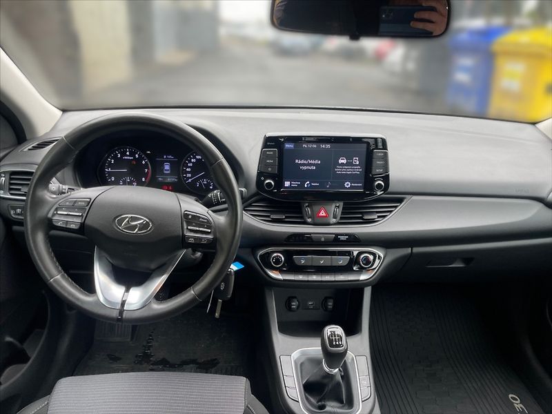 Hyundai i30 1,0 TGDI 120 Comfort - fotka 9 z 11