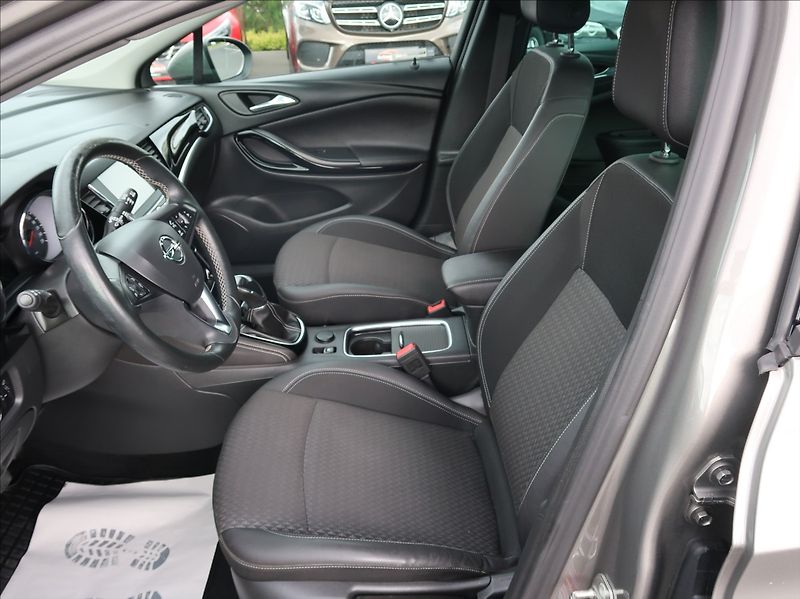 Opel Astra 1,4 Turbo,92kW,NovéČR,Serv.kn. - fotka 12 z 28