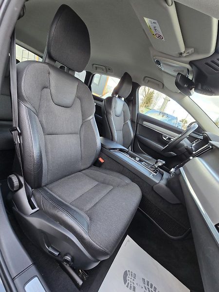 Volvo V90 D4 2,0 140kW 4x4 DPH MOMENTUM - fotka 9 z 45