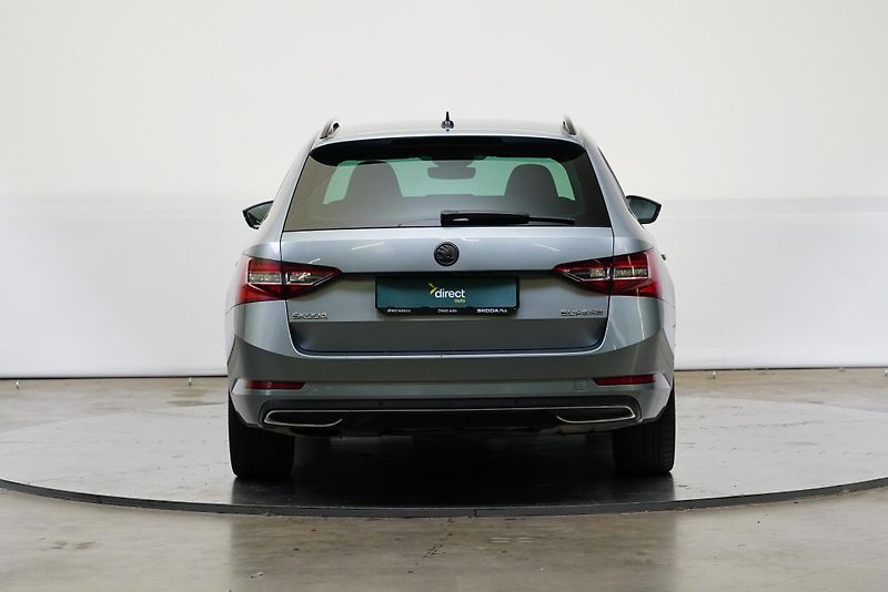 Škoda Superb - fotka 6 z 27