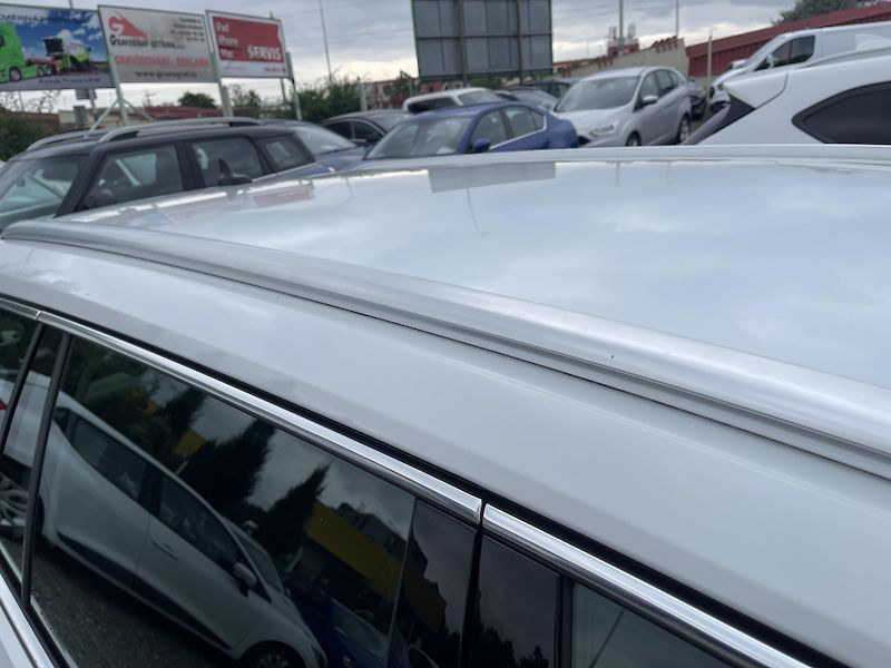 Volkswagen Passat 2.0TDi DSG 4x4 ELEGANCE-DPH-ČR - fotka 8 z 46