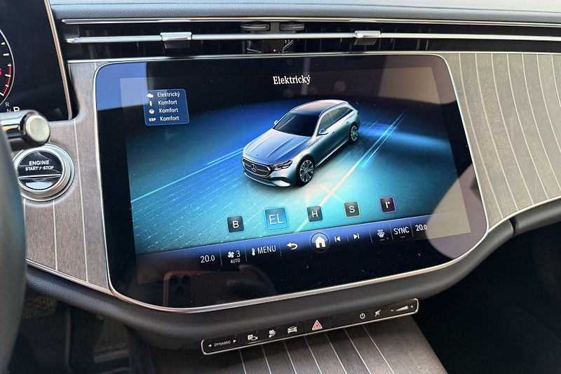Mercedes-Benz Třídy E (2024) E 300de 4Matic  - fotka 61 z 68