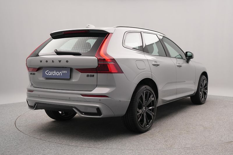 Volvo XC60 (2026) B5 AWD AUT PLUS BLACK EDITION - fotka 12 z 23