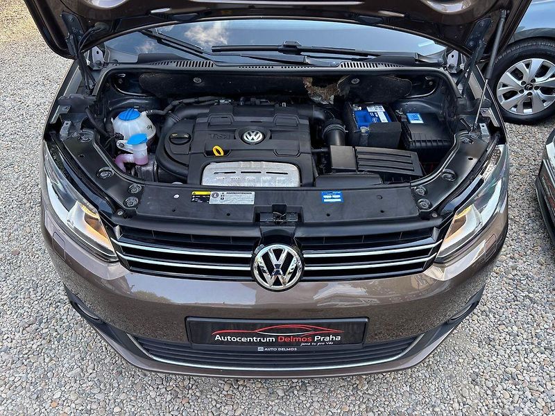 Volkswagen Touran 1.4TSI-103KW.DSG.7MÍST.ZÁRUKA - fotka 13 z 51