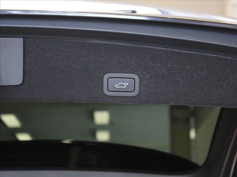 Volvo XC60 2,0 D4 AT Summum VÝPRODEJ! - fotka 21 z 22