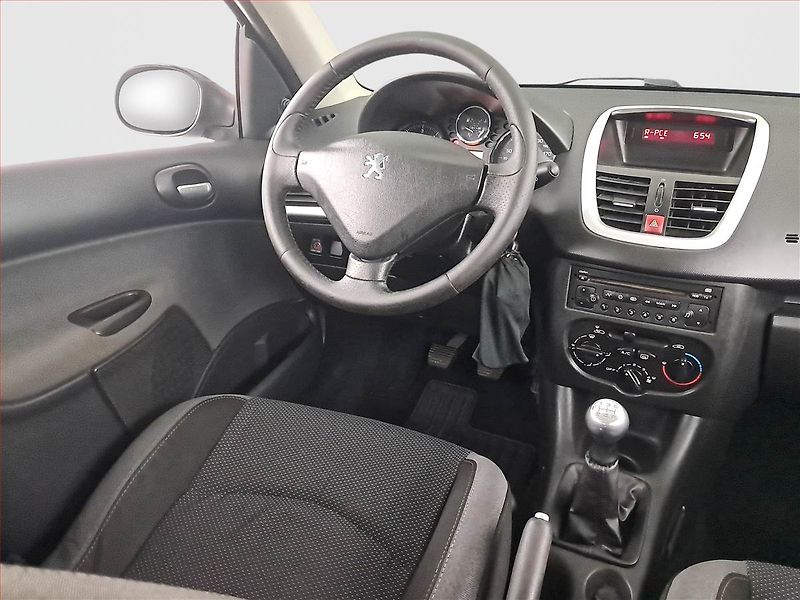 Peugeot 206 (2010) 1.4 HDI, po STK, plně pojízdný - fotka 7 z 16