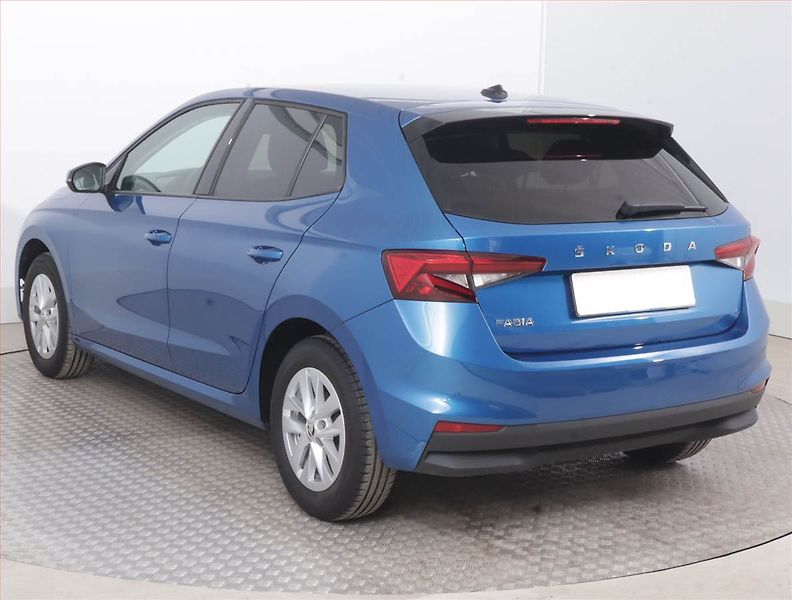 Škoda Fabia (2022) Ambition 1.0 TSI, Serv.kniha - fotka 4 z 15