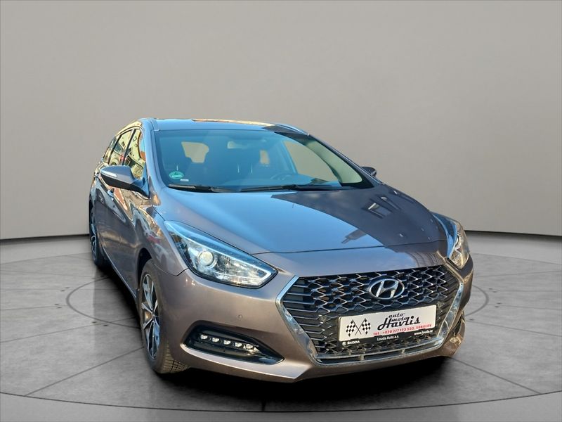 Hyundai i40 1,6 CRDI KOMBI AUTOMAT, ČR - fotka 1 z 23