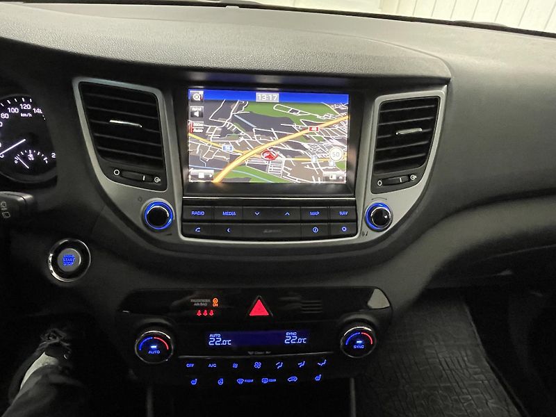 Hyundai Tucson 1.6 T-GDi 4x4 AT ČR 1.MAJ SER. - fotka 24 z 28